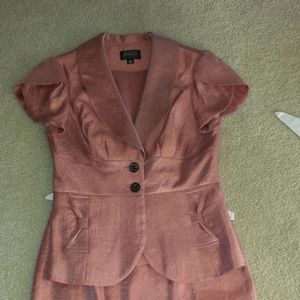 Women's dressy suit top size 6 skirt size 4